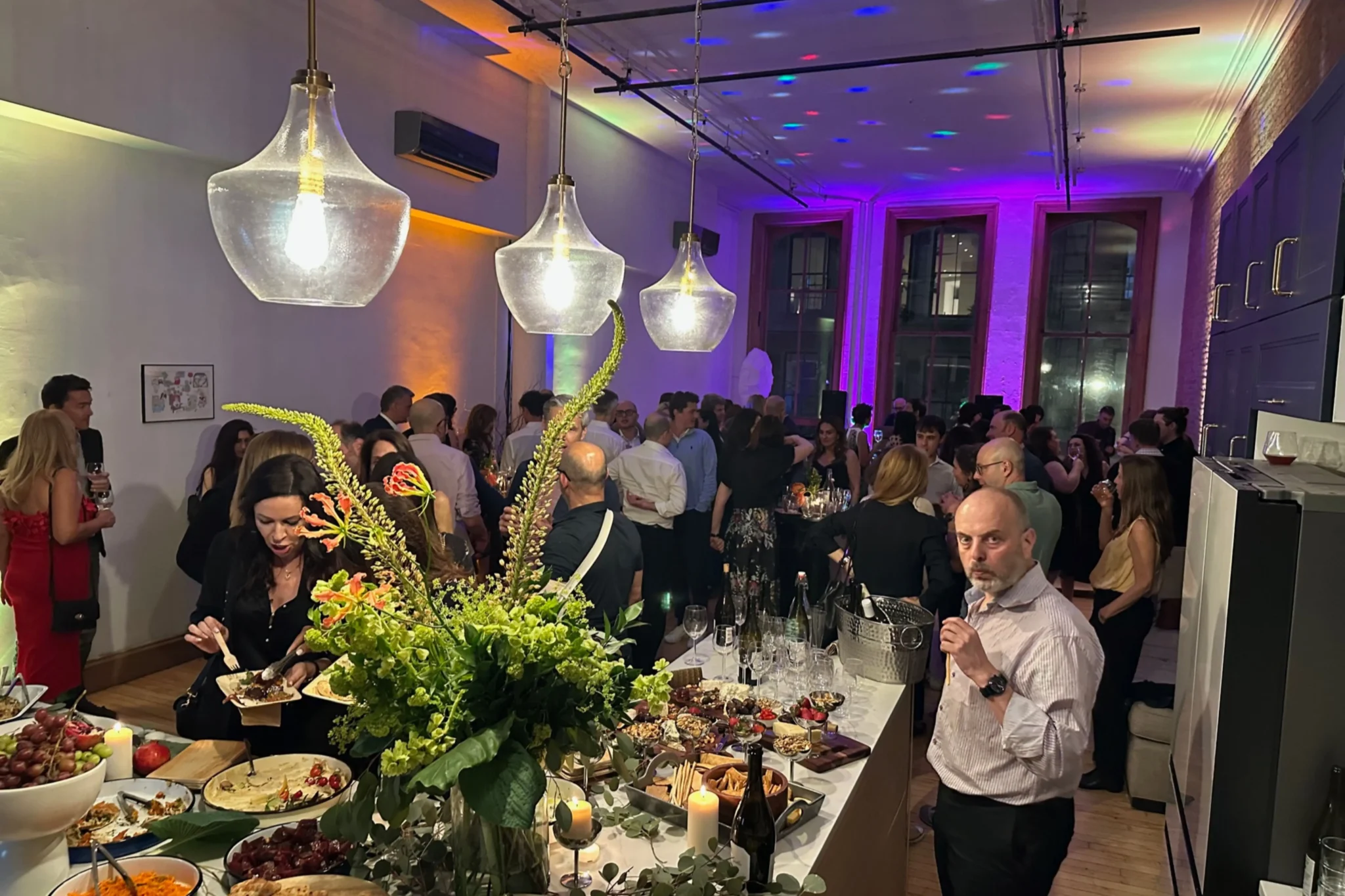 Daylight Brick Loft with Chef's Kitchen - Event Spaces New York