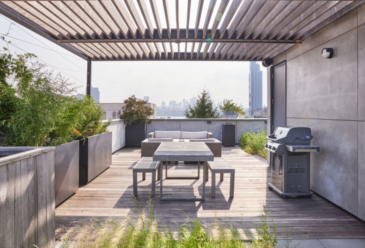 Rooftop Terrace with Views 2