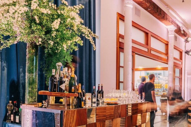 Corporate Event Space is an elegant 4,000 sq. ft. Daylight Studio with 14-foot ceilings, 16 east and south facing windows, and 2 working kitchens. The event space rental is perfect for film and photo shoots, corporate and culinary events, private parties marriages and more.