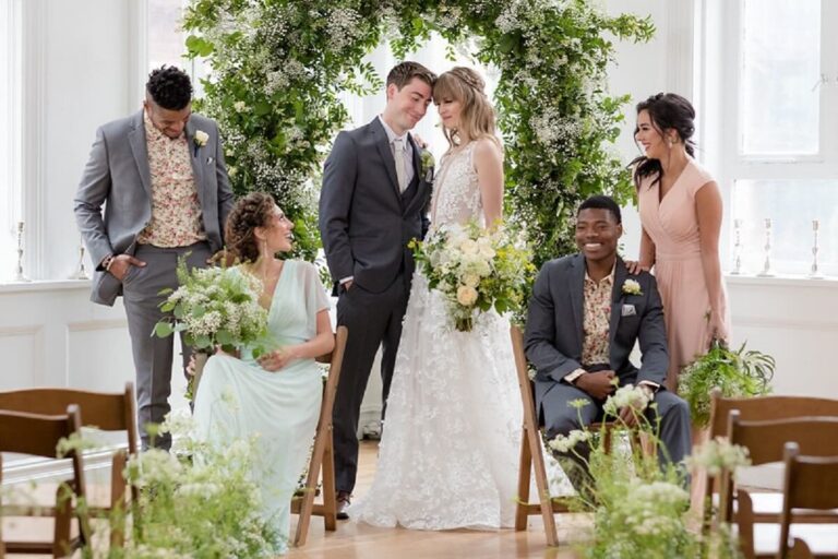 Corporate Event Space is an elegant 4,000 sq. ft. Daylight Studio with 14-foot ceilings, 16 east and south facing windows, and 2 working kitchens. The event space rental is perfect for film and photo shoots, corporate and culinary events, private parties marriages and more.