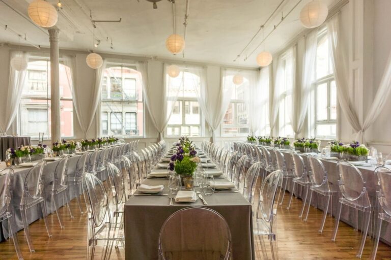Corporate Event Space is an elegant 4,000 sq. ft. Daylight Studio with 14-foot ceilings, 16 east and south facing windows, and 2 working kitchens. The event space rental is perfect for film and photo shoots, corporate and culinary events, private parties marriages and more.