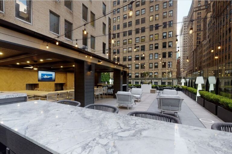 Rooftop+on+Lexington
