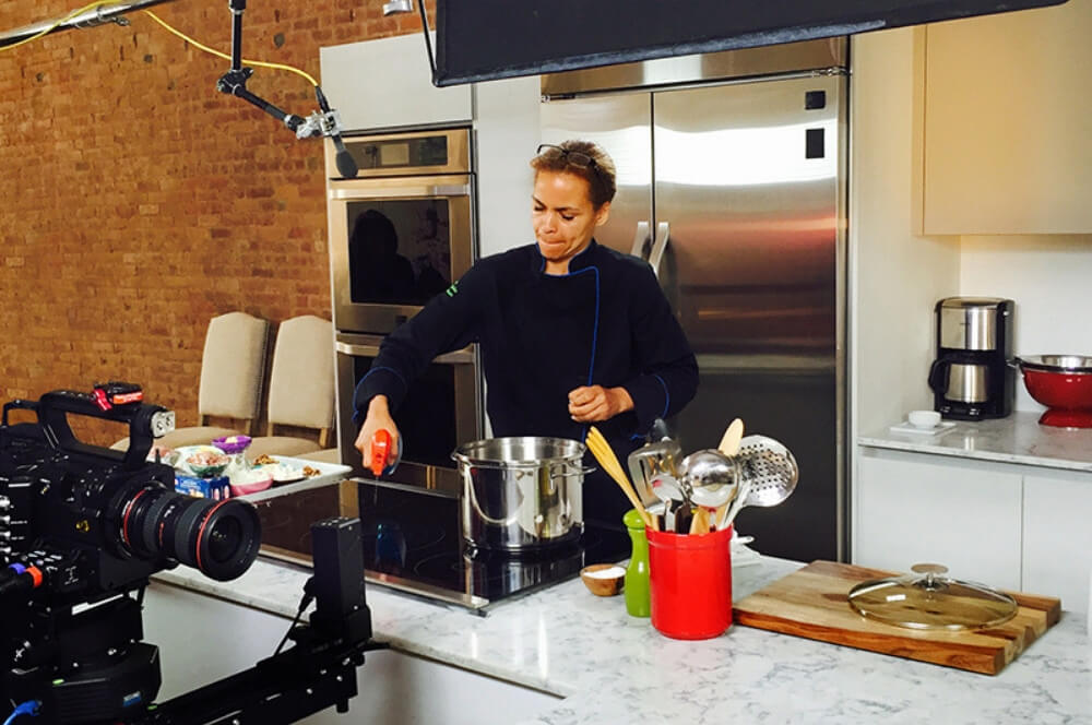 daylight-brick-loft-chefs-kitchen17