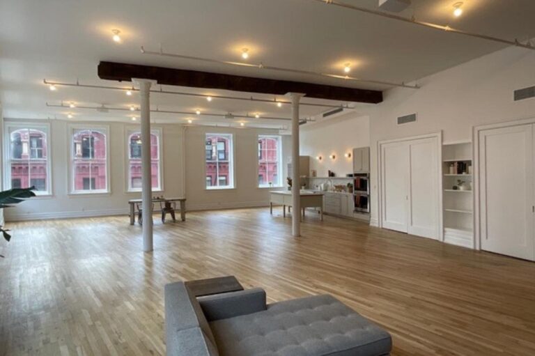 The Loft Event Space is perfect for film and photo shoots, corporate and culinary events, private parties and elegant weddings.