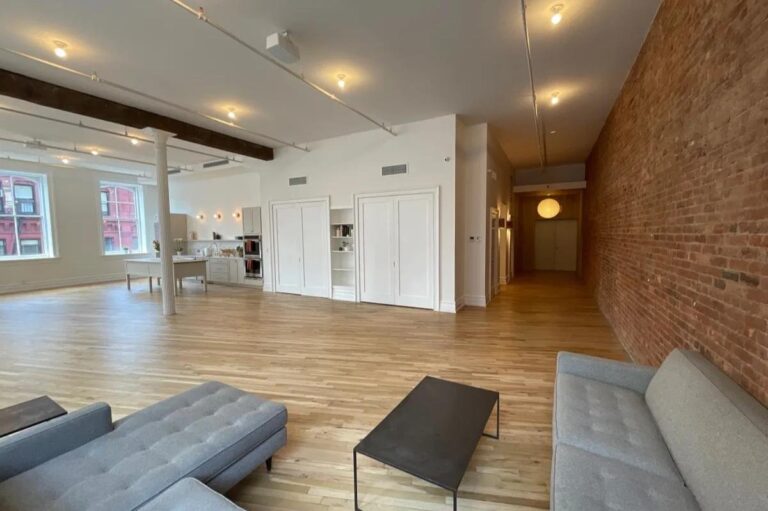 The Loft Event Space is perfect for film and photo shoots, corporate and culinary events, private parties and elegant weddings.