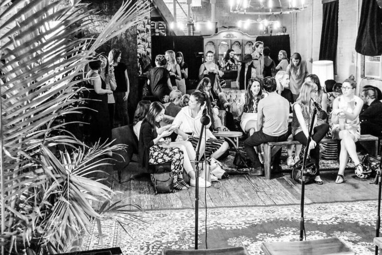 Vintage Loft with Roof Deck