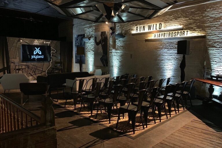 Vintage Loft with Roof Deck