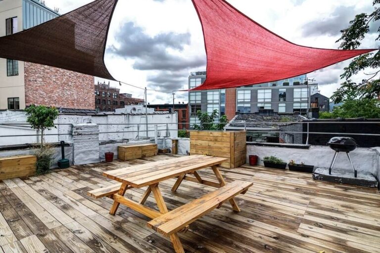 Vintage Loft with Roof Deck